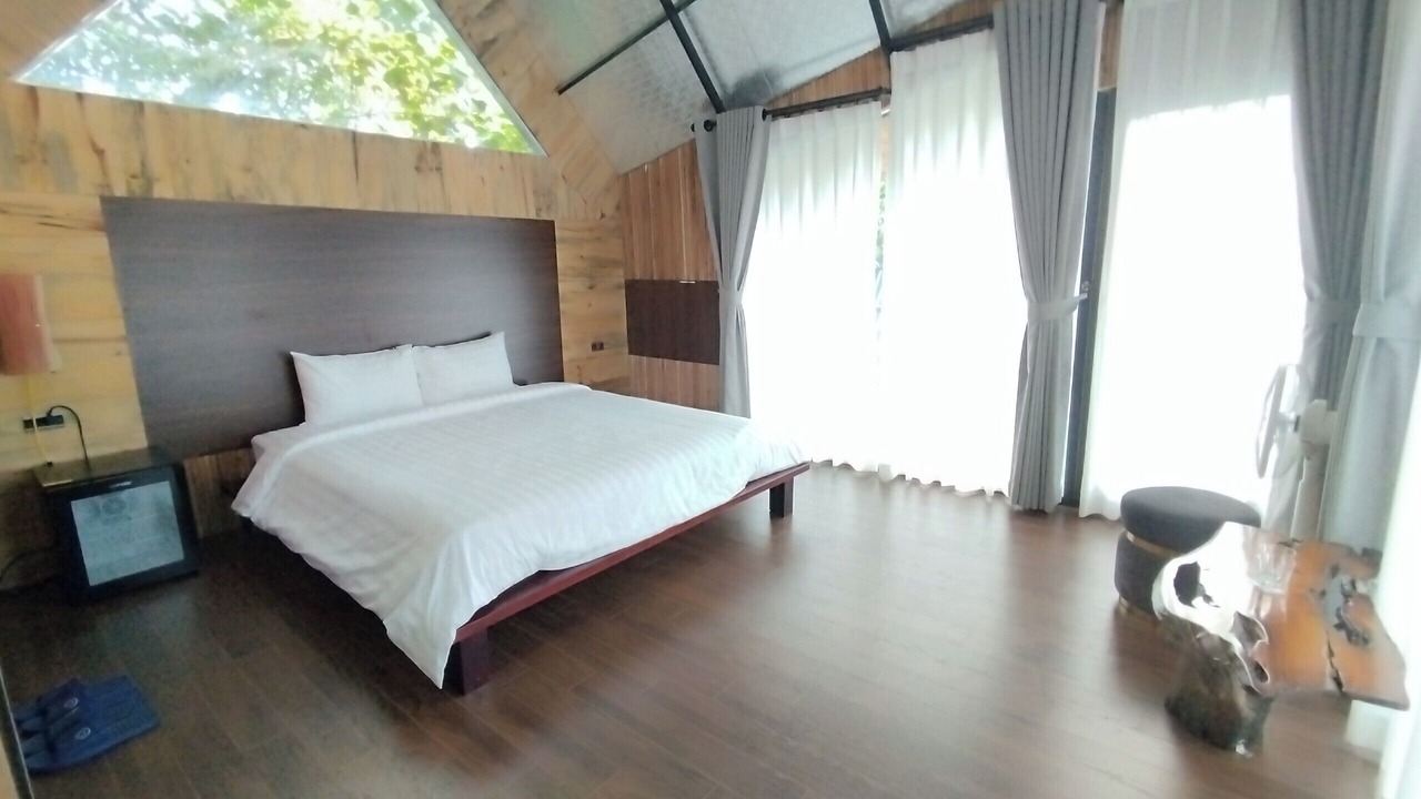 Photo of Bedroom in Ha Long