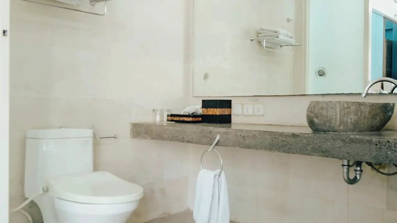 Photo of Bathroom in Mumbul