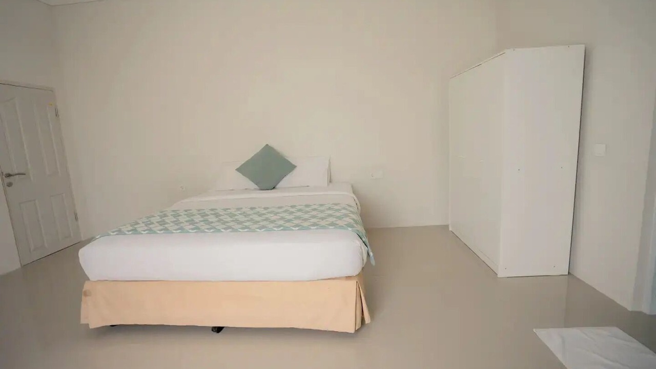 Photo of Bedroom in Mumbul
