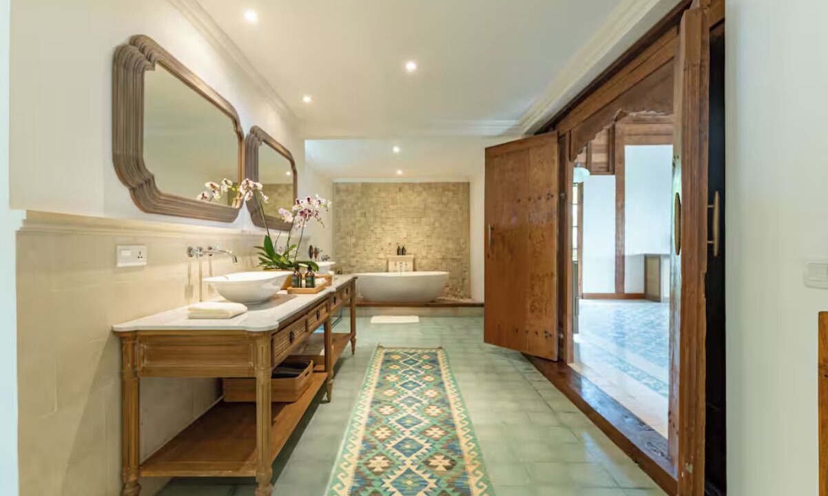 Photo of Bathroom in Banjar