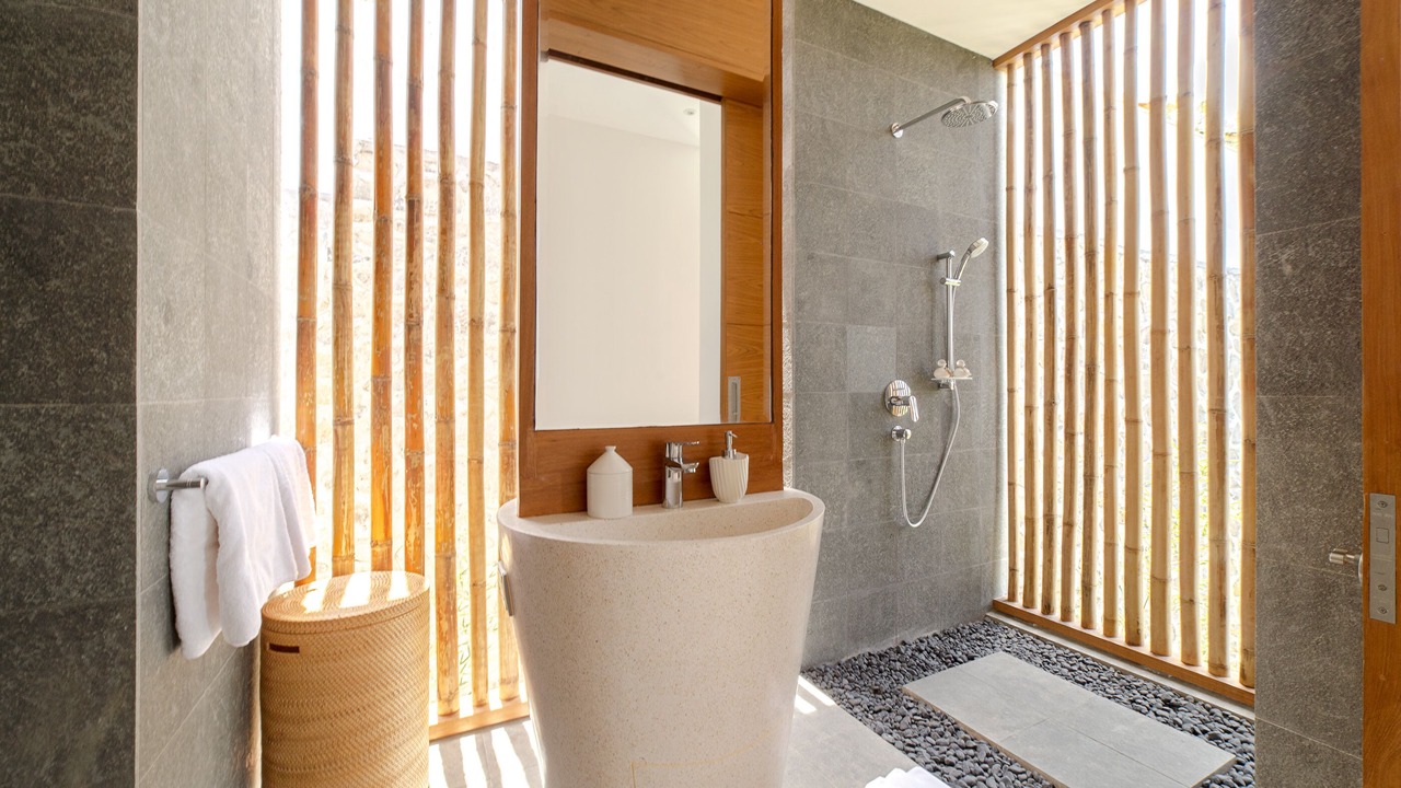 Photo of Bathroom in Selong Belanak