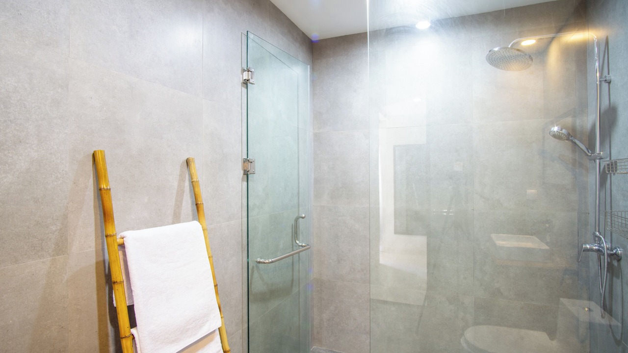 Photo of Bathroom in Mumbul