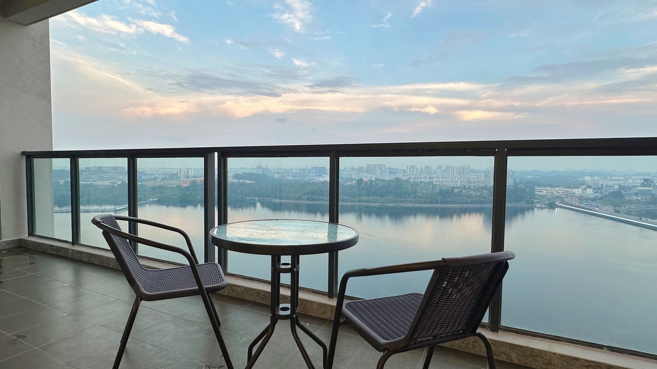 Photo of Patio Balcony in Central District
