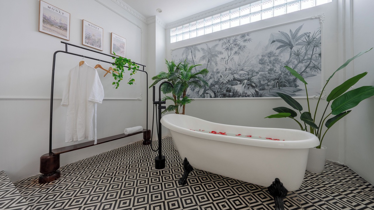 Photo of Bathroom in French Quarter