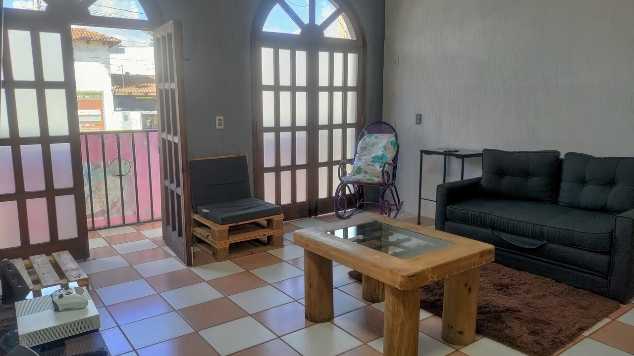 Photo of Livingroom in De La Merced