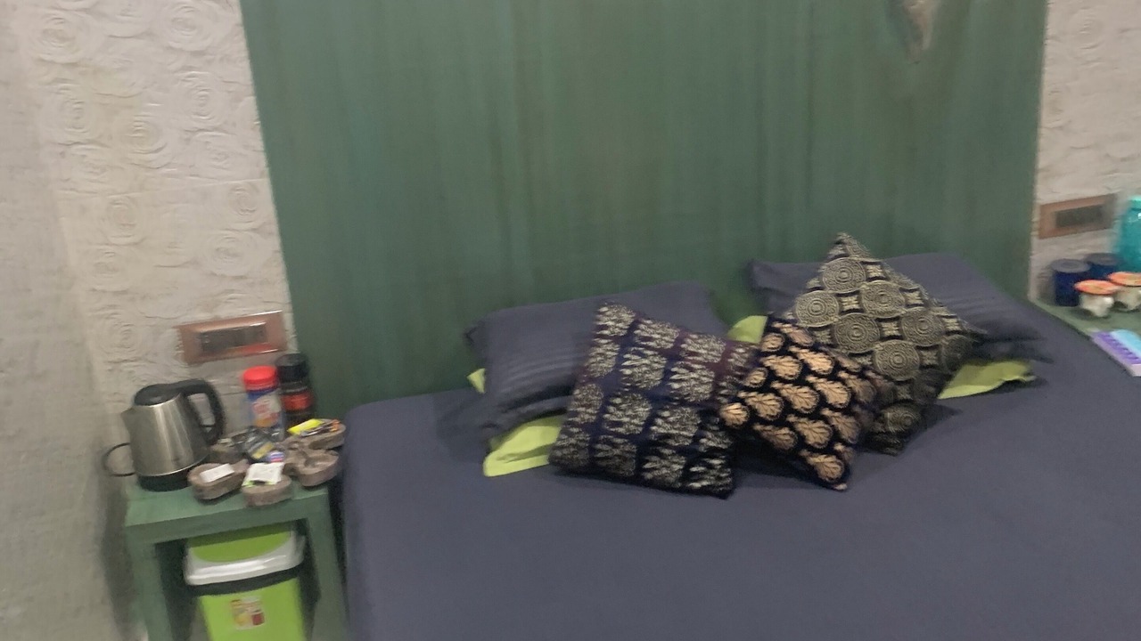 Photo of Bedroom in Versova