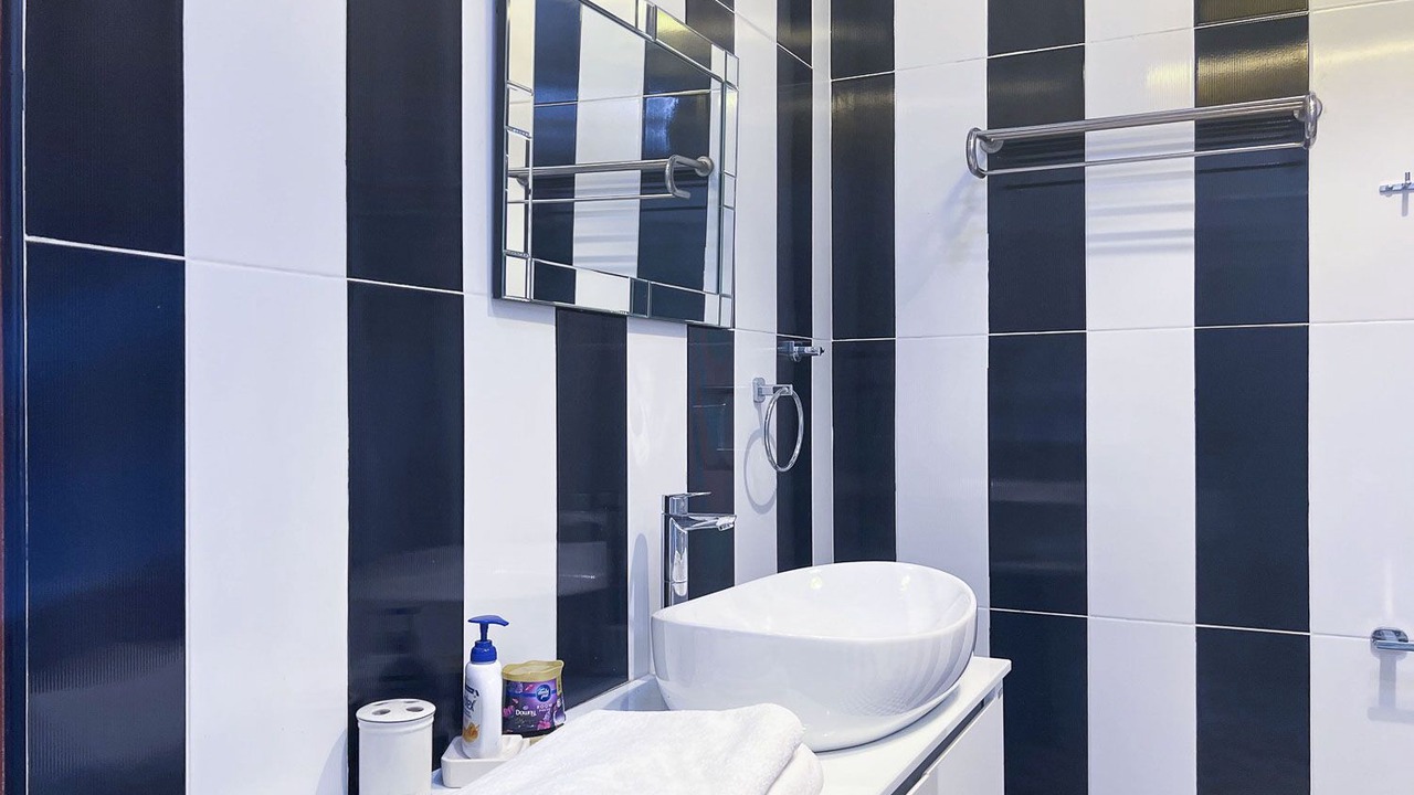 Photo of Bathroom in Old City