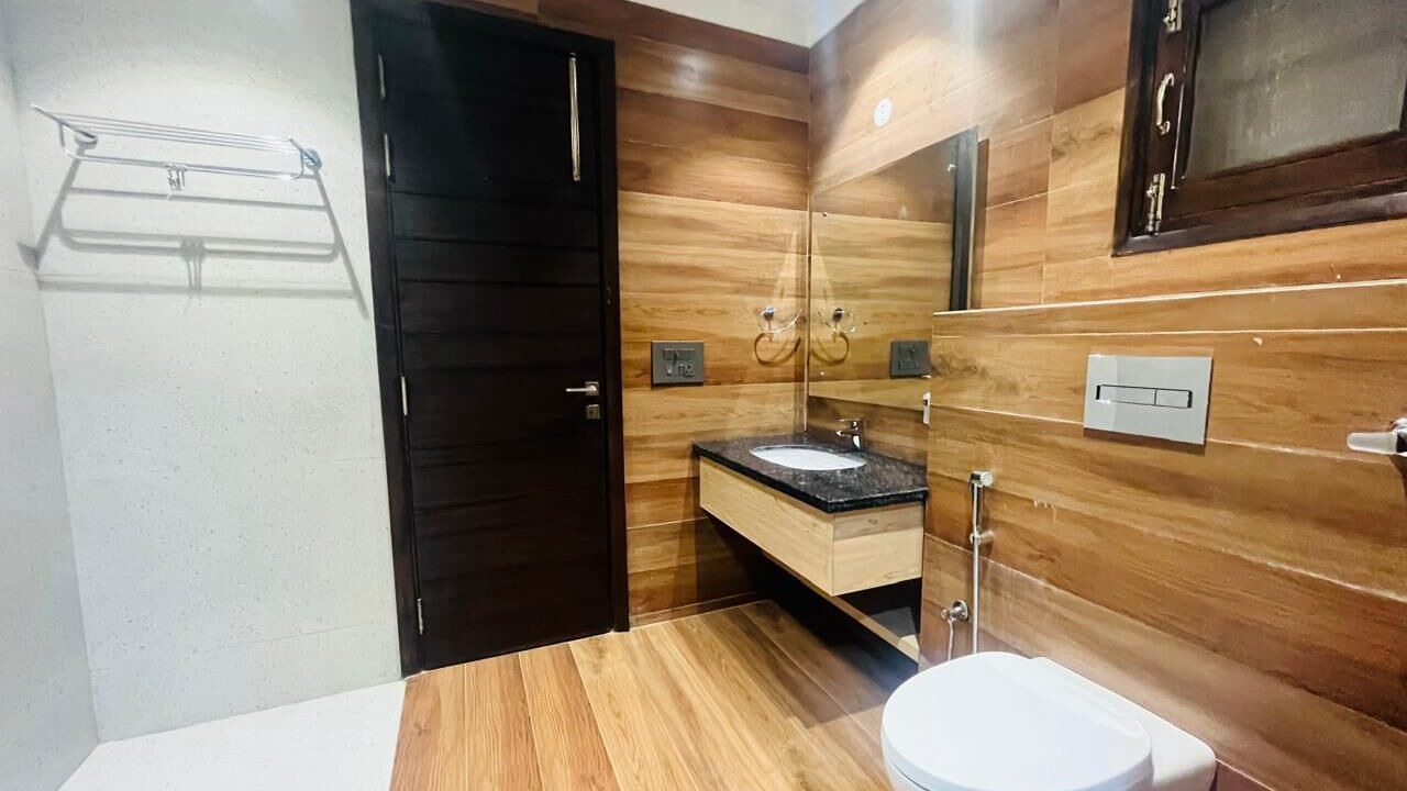 Photo of Bathroom in Pashim Vihar