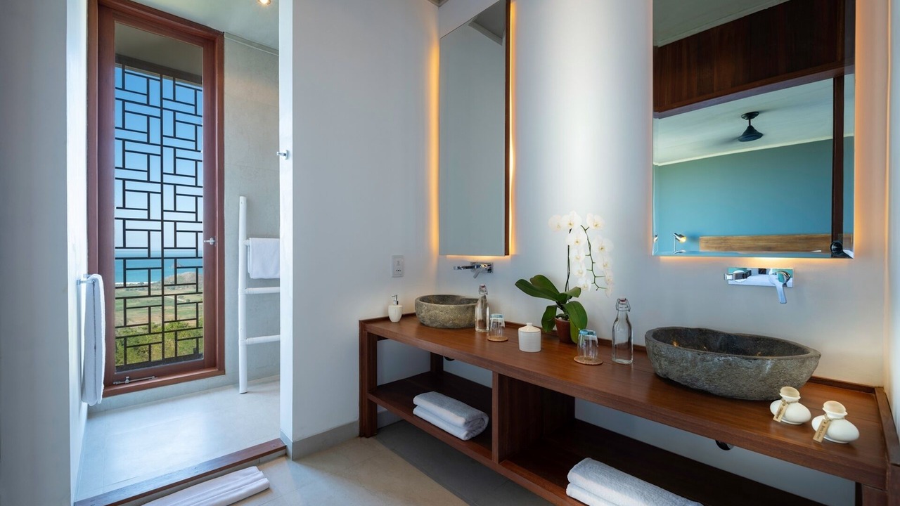 Photo of Bathroom in Praya Barat