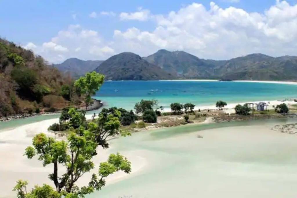 Photo of Others in Selong Belanak