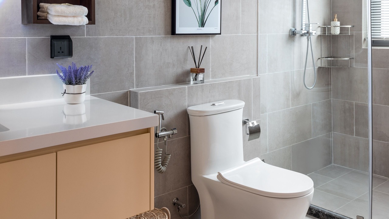 Photo of Bathroom in Tuol Kouk