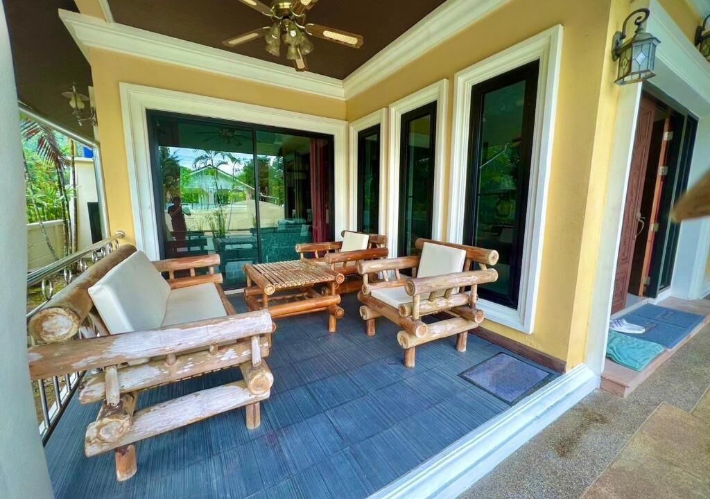 Photo of Patio Balcony in Khuekkhak
