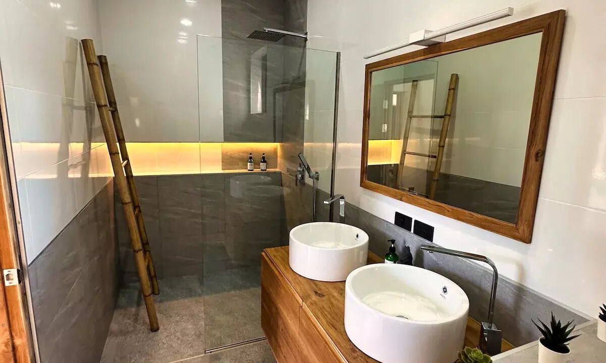 Photo of Bathroom in Lamai City Center