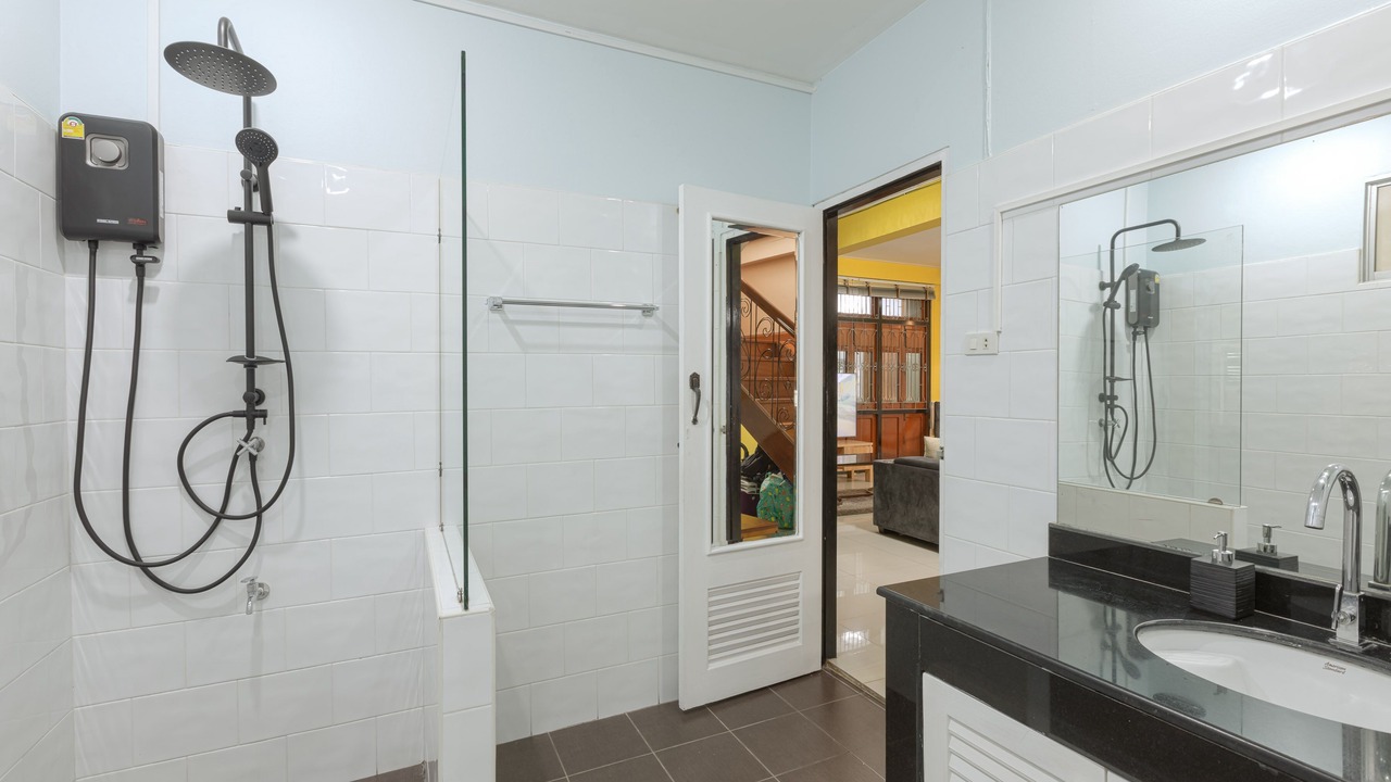 Photo of Bathroom in Nana