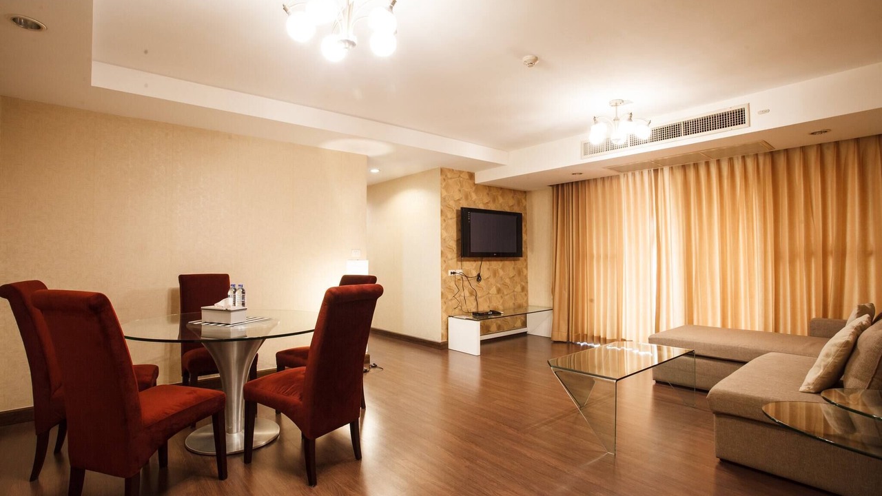 Photo of Livingroom in Khlong Toei Nuea