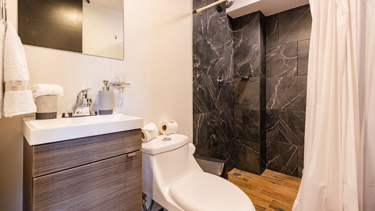 Photo of Bathroom in Hipodromo
