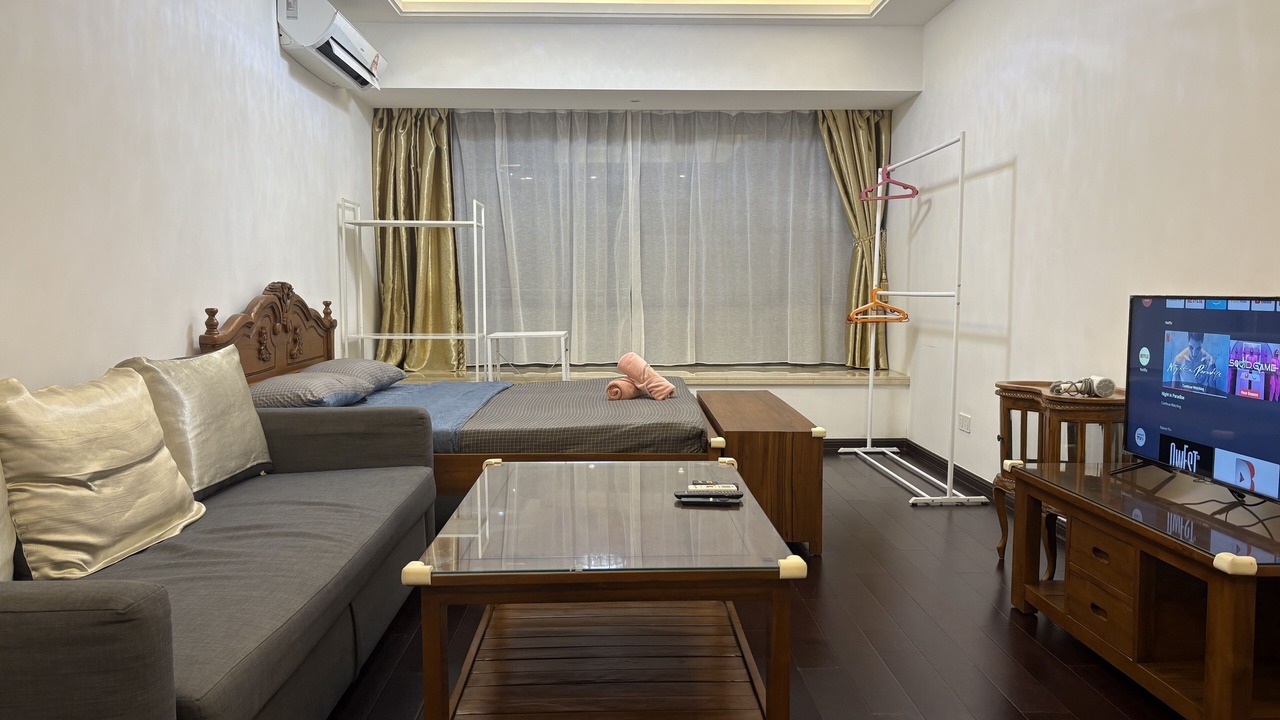 Photo of Bedroom in Central District