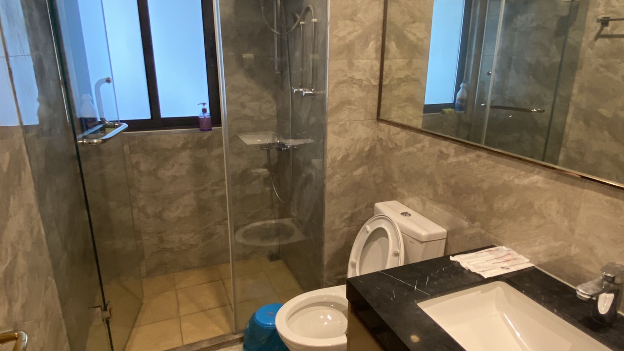Photo of Bathroom in Central District