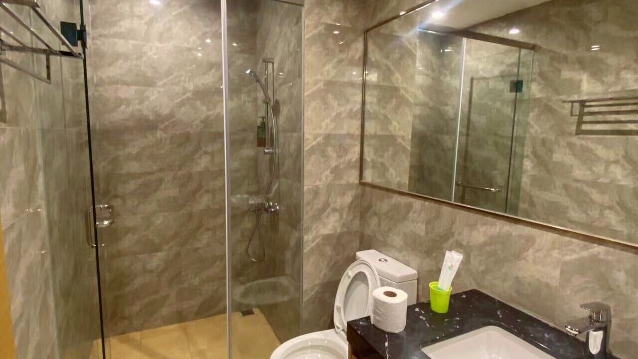 Photo of Bathroom in Central District