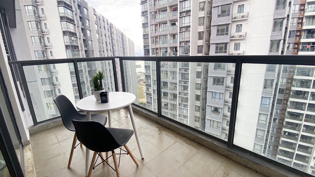 Photo of Patio Balcony in Central District