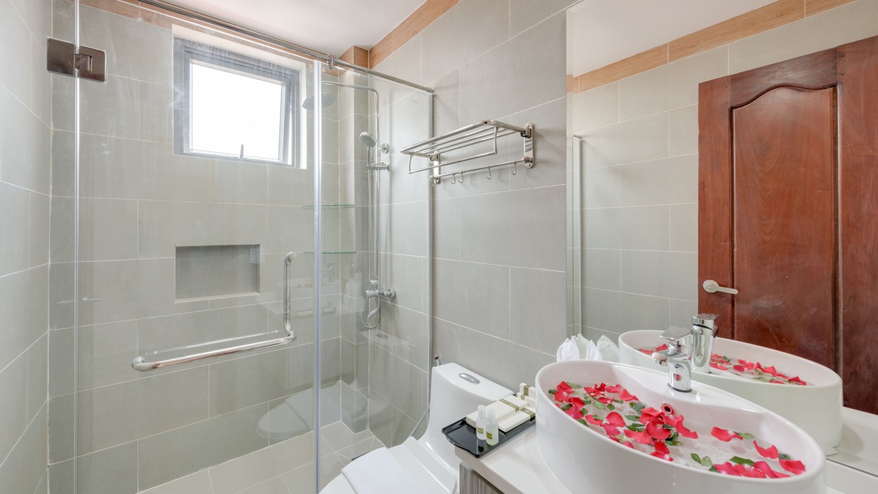 Photo of Bathroom in Chamkar Mon