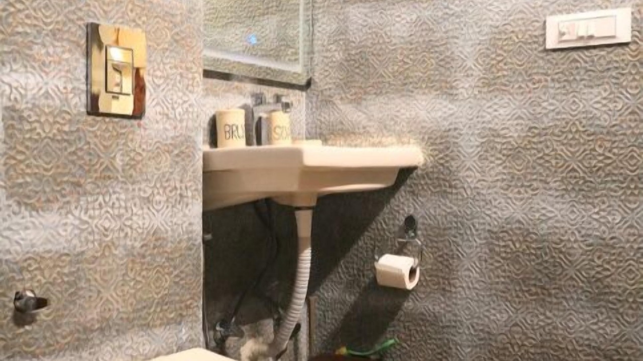 Photo of Bathroom in Paharganj
