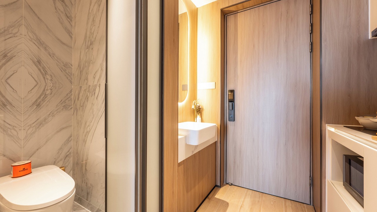 Photo of Bathroom in Mean Chey