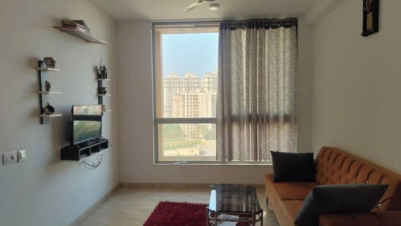 Photo of Livingroom in Thane West