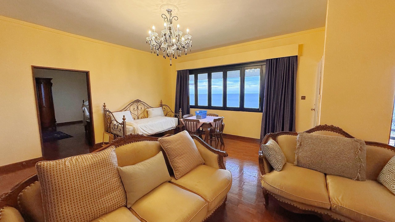 Photo of Livingroom in Batu Ferringhi