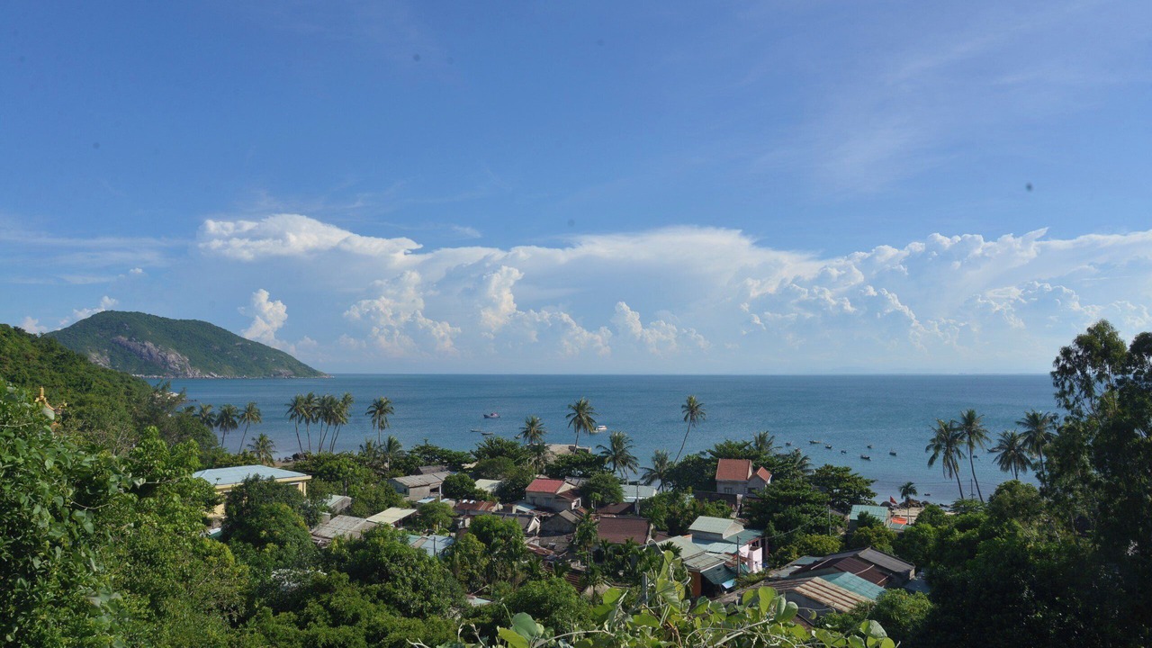 Photo of Others in Cham Island