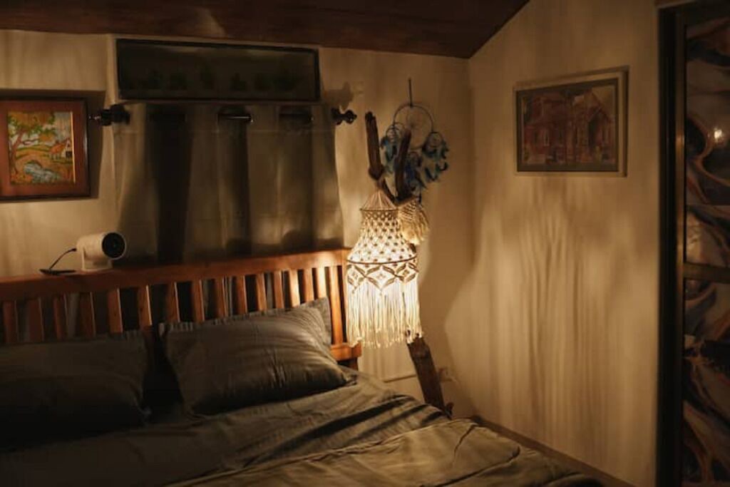 Photo of Bedroom in Pali Hill