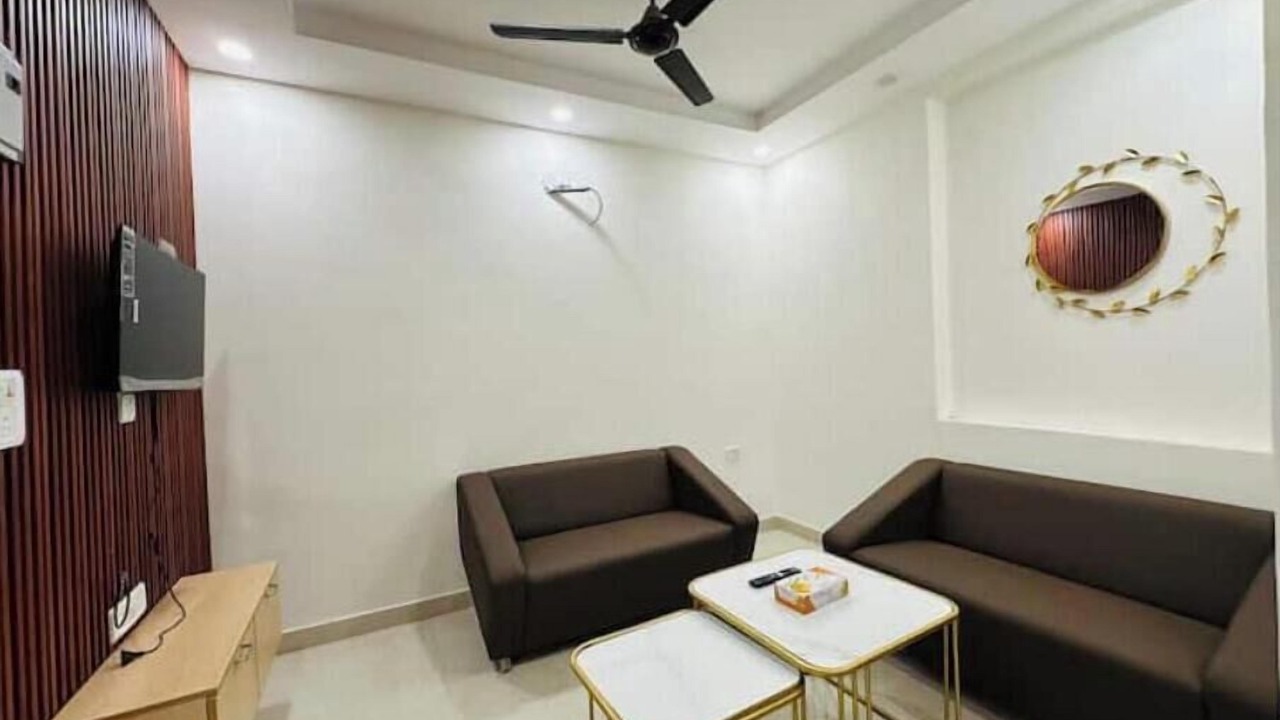 Photo of Livingroom in Delhi Cantonment