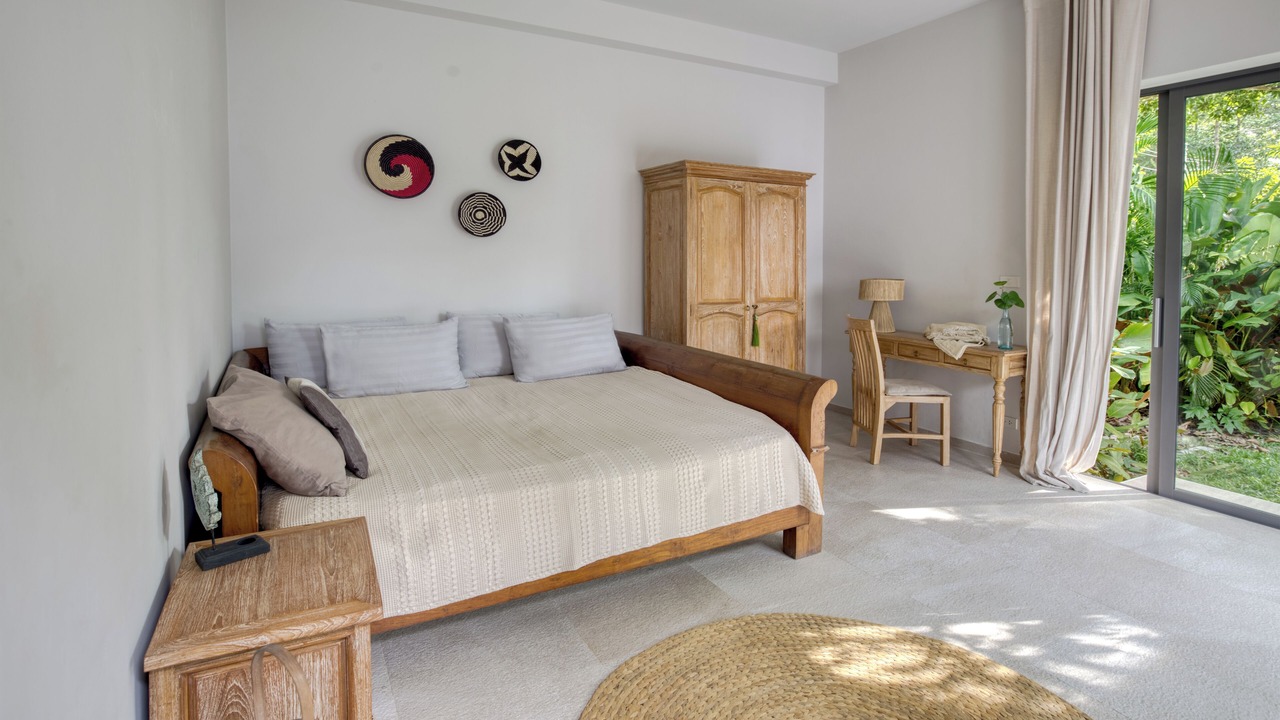 Photo of Bedroom in Haad Yao