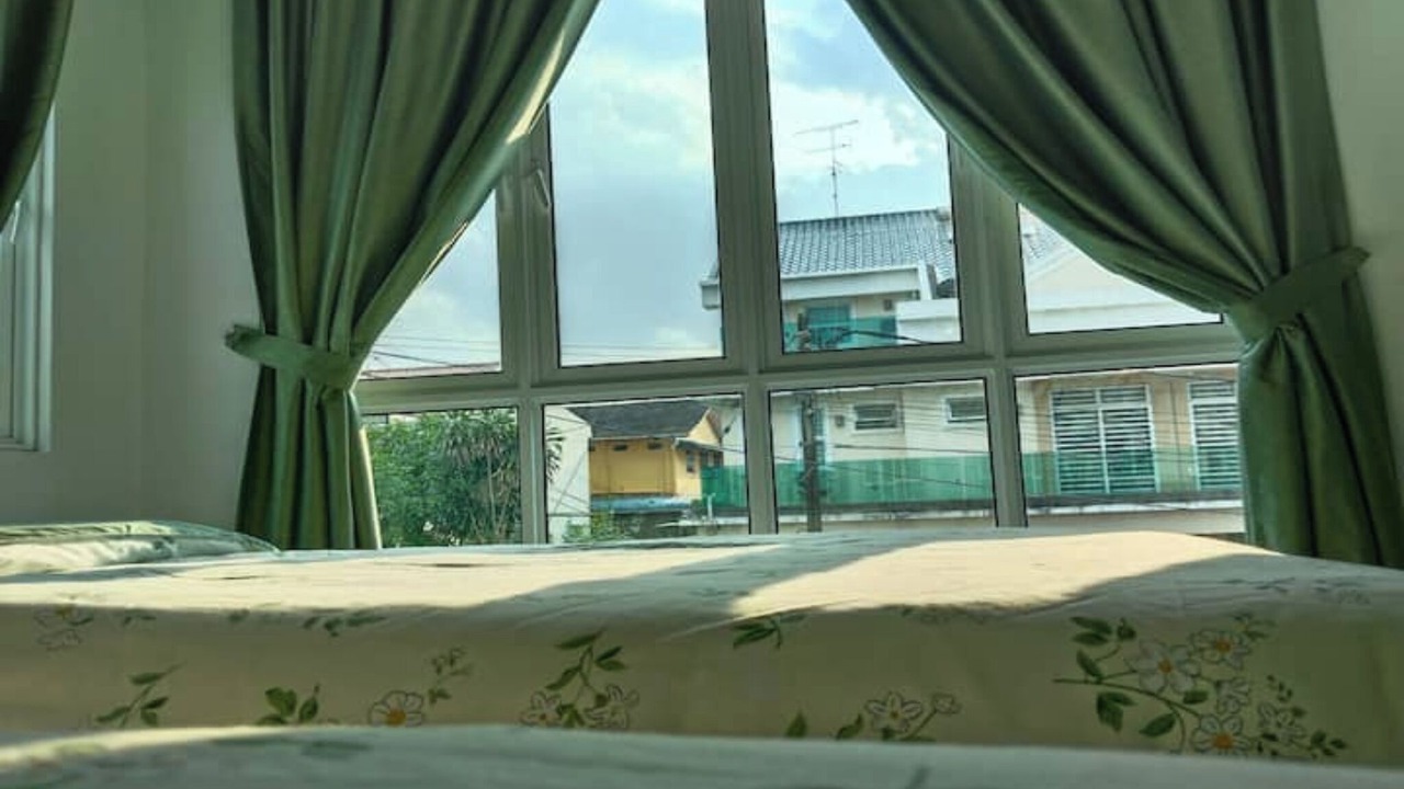 Photo of Bedroom in Central District