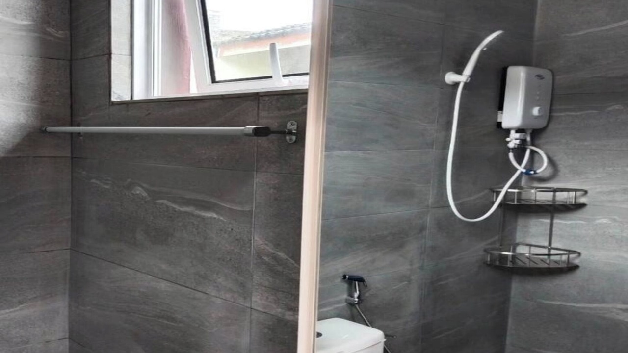 Photo of Bathroom in Central District