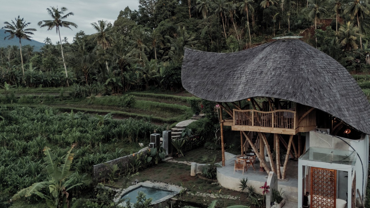 Photo of Outdoor in Selat