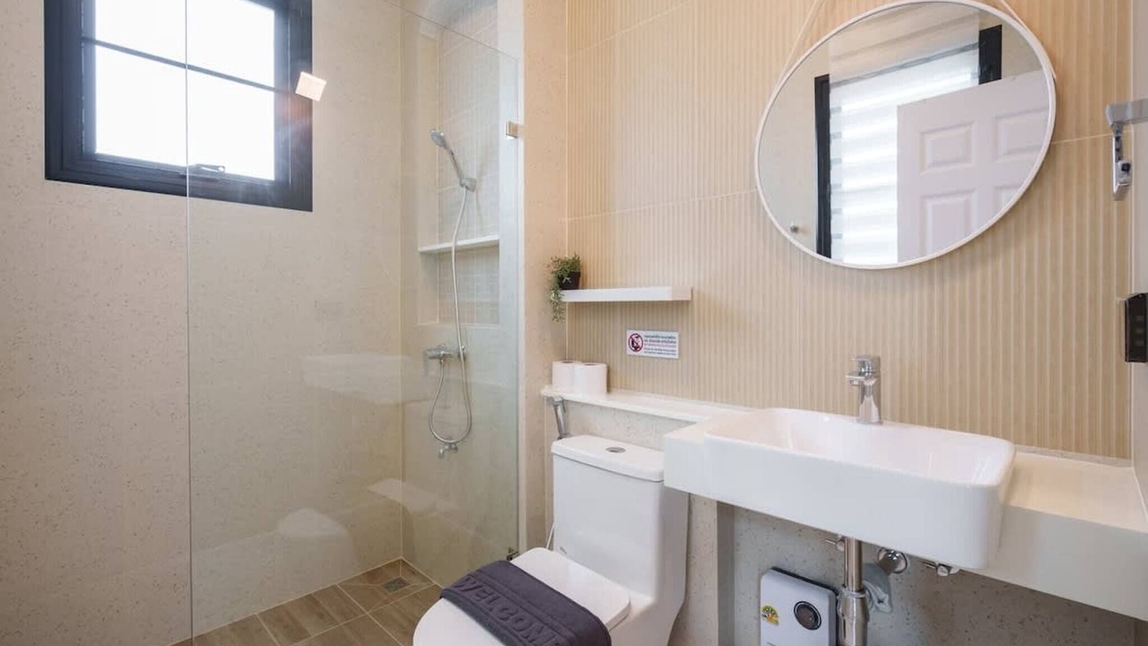 Photo of Bathroom in Khlong Tan Nuea