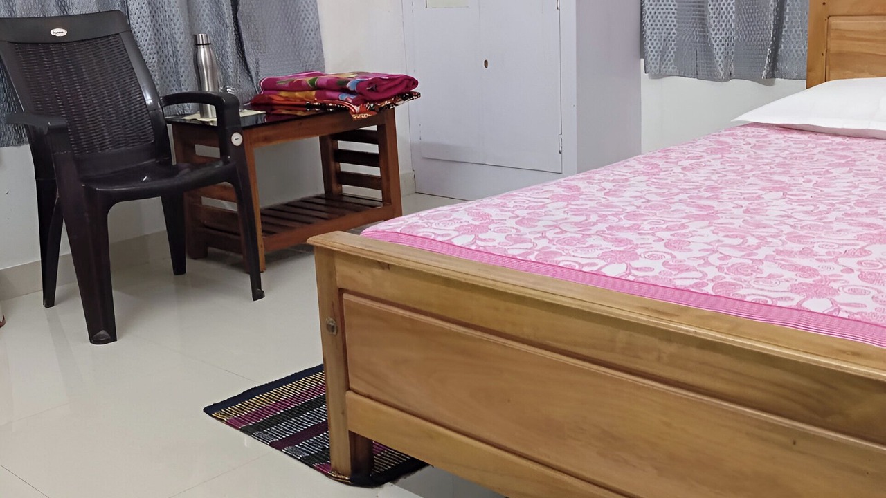 Photo of Bedroom in Poovar