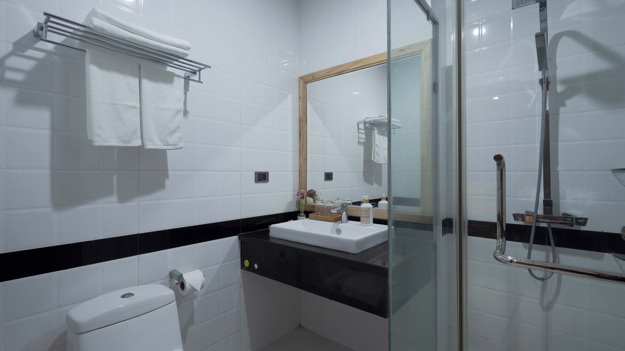 Photo of Bathroom in Chamkar Mon