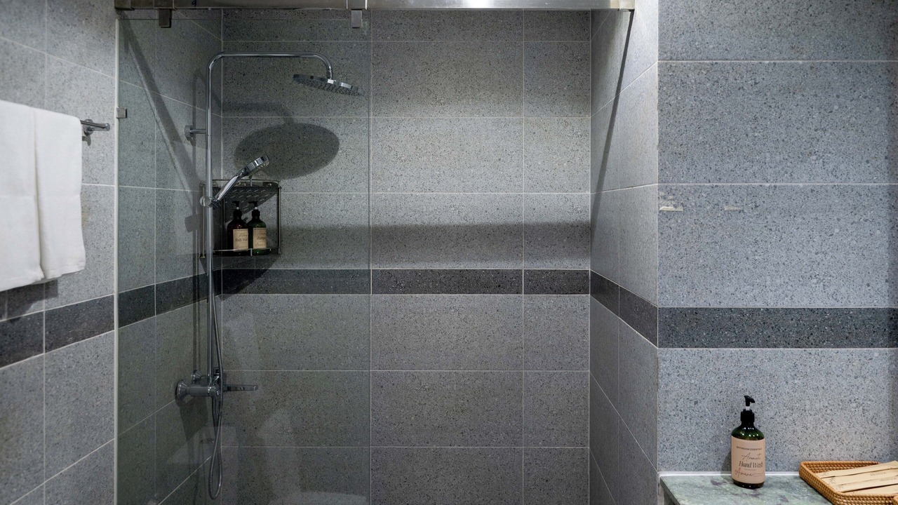 Photo of Bathroom in Chamkar Mon