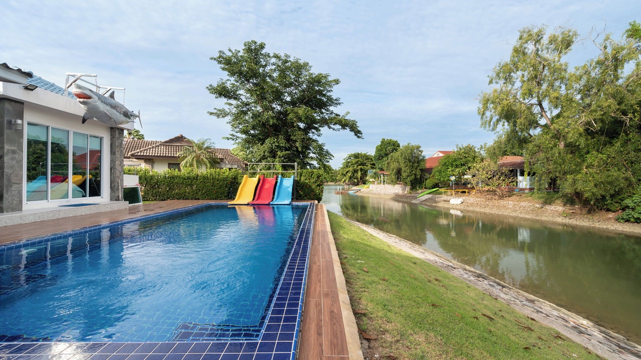 Photo of Outdoor in Kram