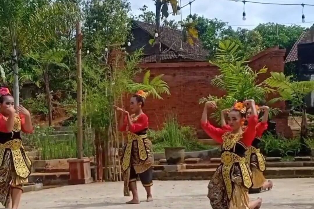 Photo of Others in Java