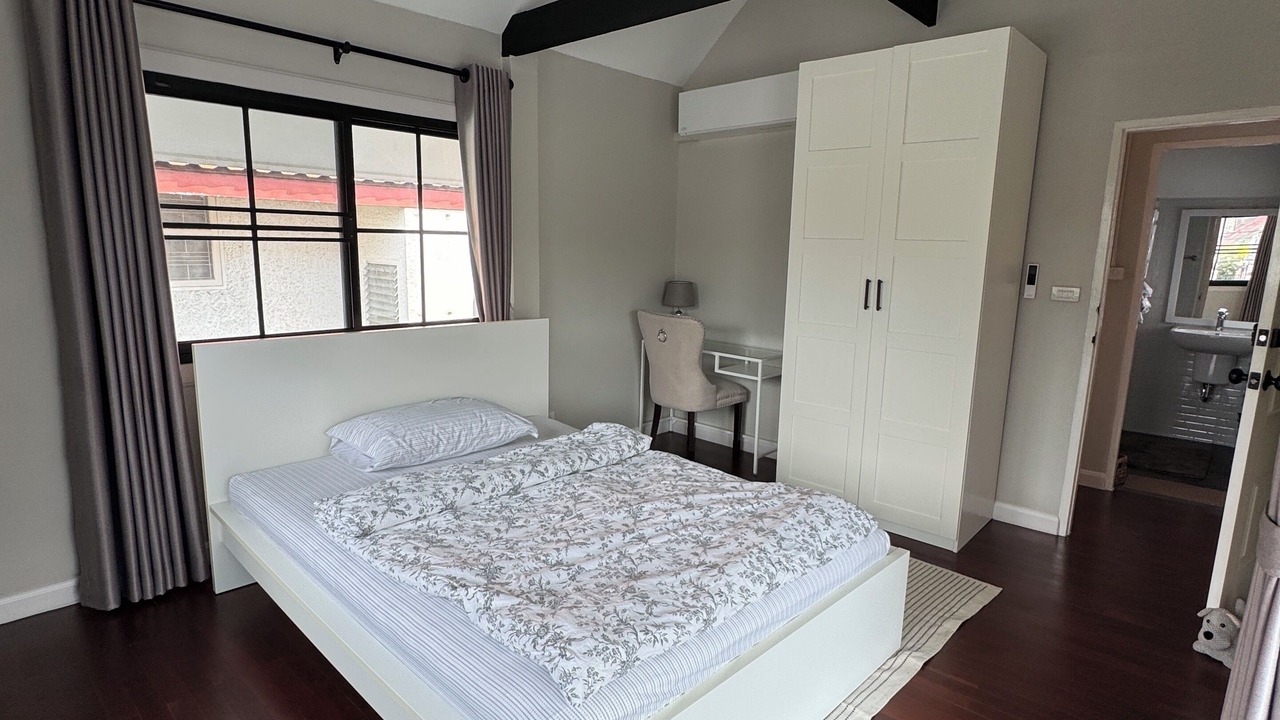 Photo of Bedroom in Saphan Sung