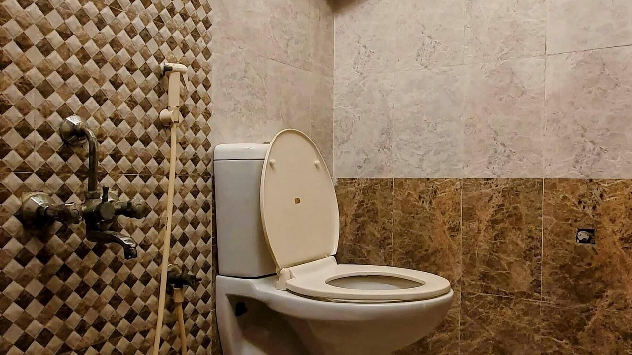 Photo of Bathroom in Arumbakkam