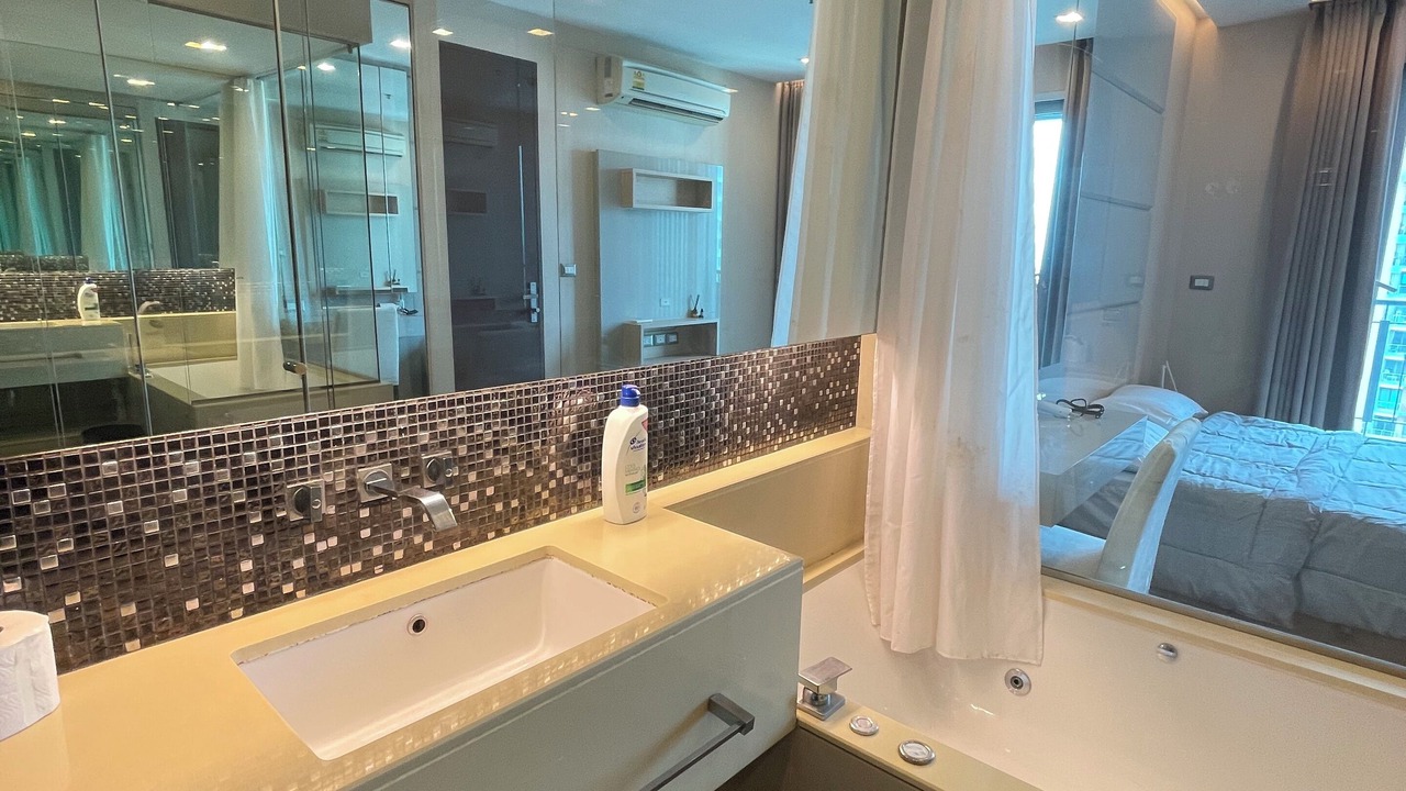 Photo of Bathroom in Makkasan