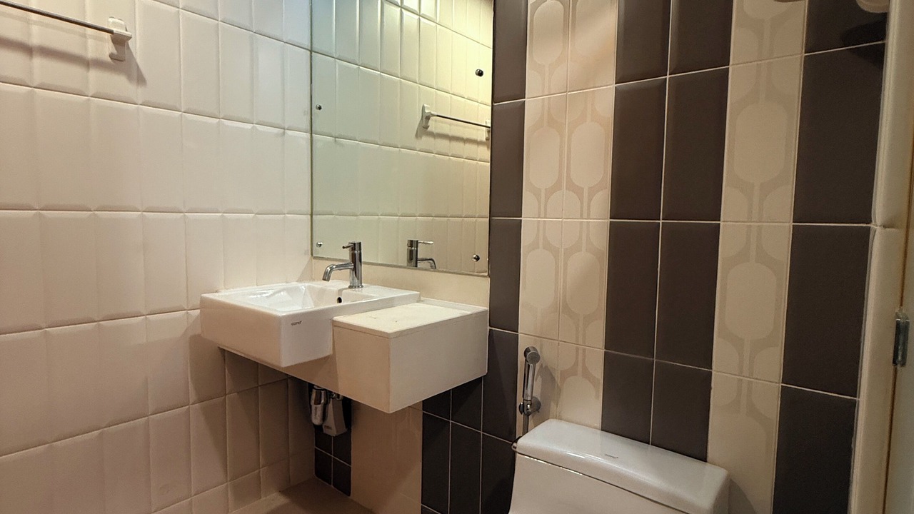 Photo of Bathroom in Makkasan