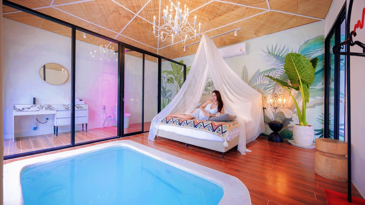 Photo of Bedroom in Khlong Tan Nuea