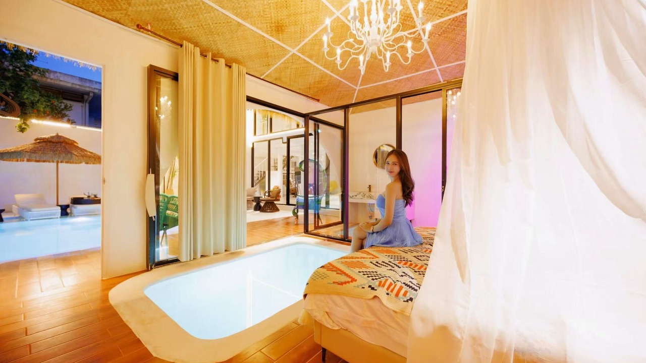 Photo of Bedroom in Khlong Tan Nuea