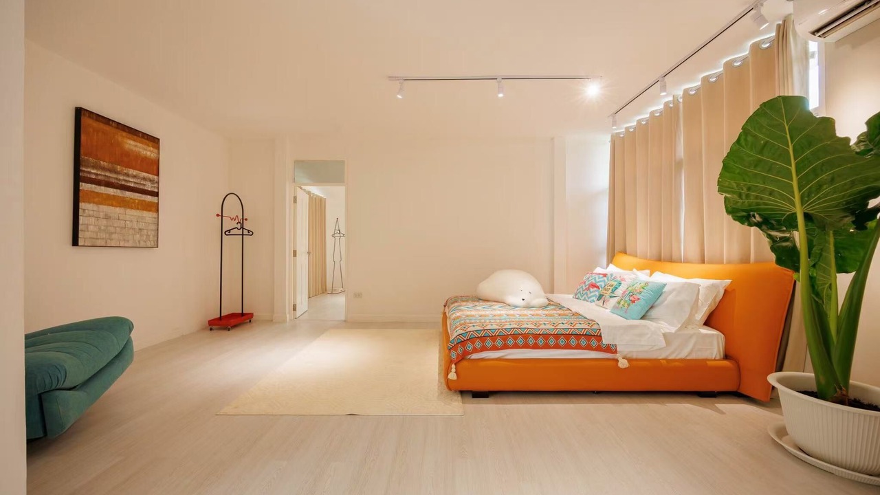 Photo of Bedroom in Khlong Tan Nuea