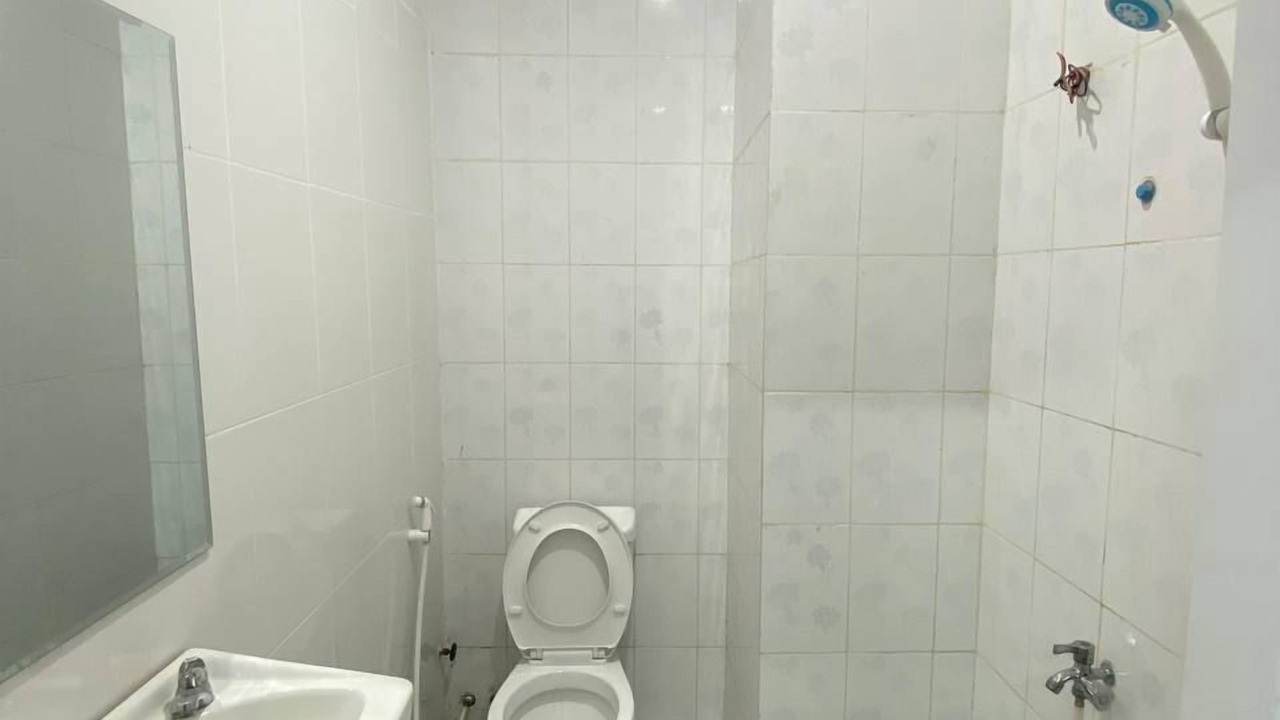Photo of Bathroom in Chamkar Mon